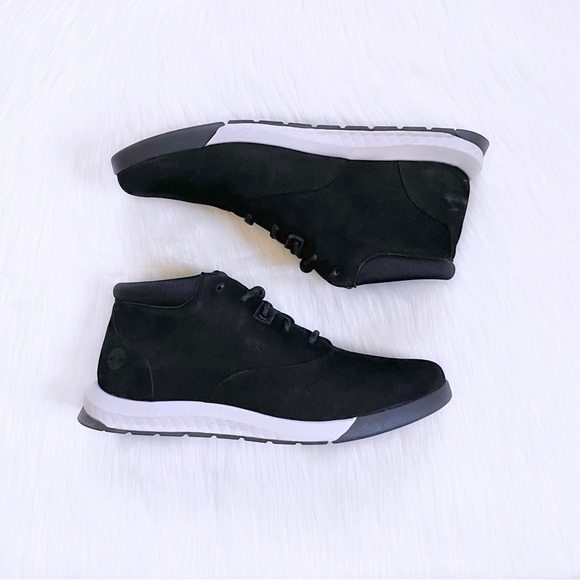 Timberland Men’s Killington Ultra Chukka Boots In Black - Picture 6 of 7